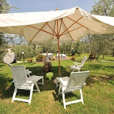 Olivia And Bed & Breakfast