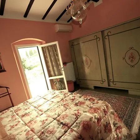 Olivia B&B And Apartment Bed & Breakfast